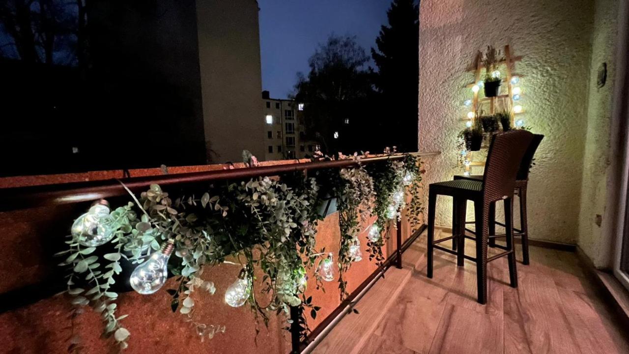 Designer Central Apartment With Terrace & Free Parking Berlim Exterior foto